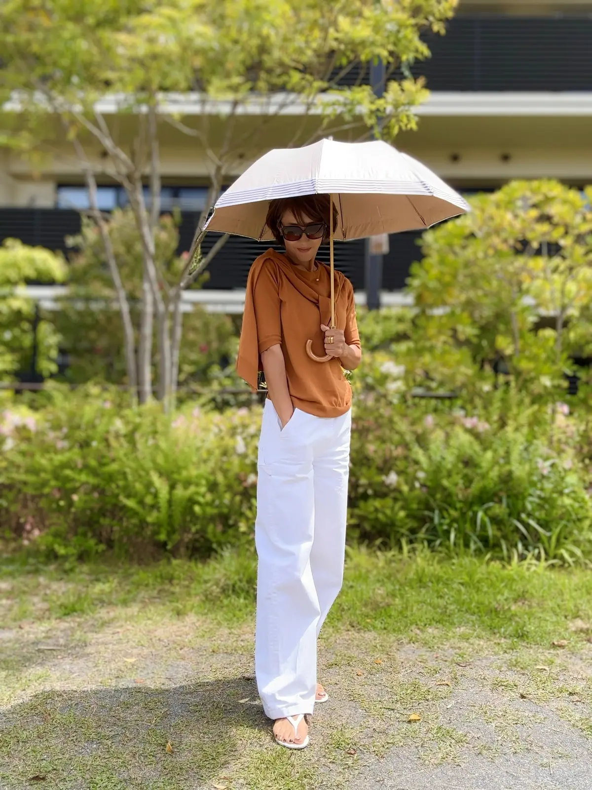 エクラ 華組 山崎明子さんの日傘コーデ