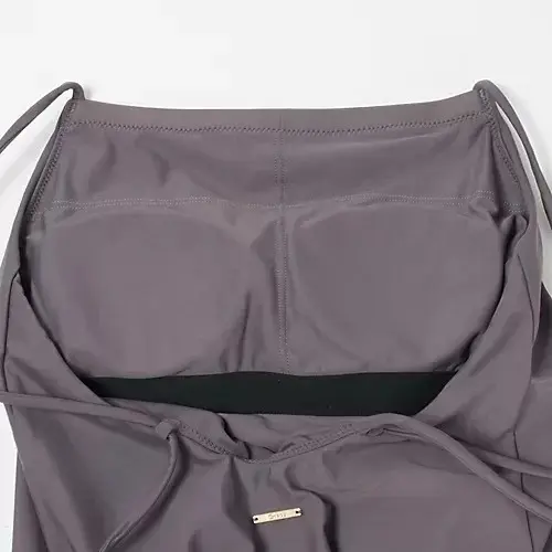 大人のための水着と水際アイテム【50代 の画像_24