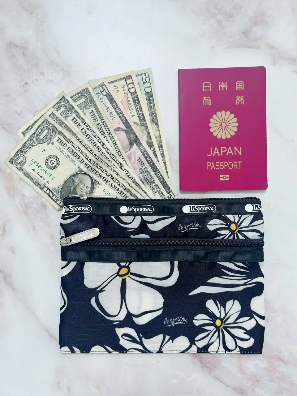 エクラ4月号付録、LeSportsac×の画像_4