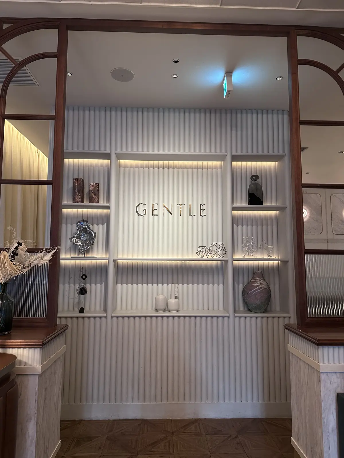 おしゃれなお店でランチの画像_5