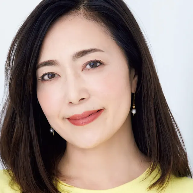 アイテム重ねで持ちも格段にアップ。 一日続く、優しげなラウンド眉に