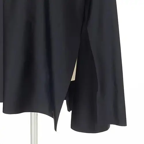 大人の体を巧みにカバーする超人気者“Chの画像_4