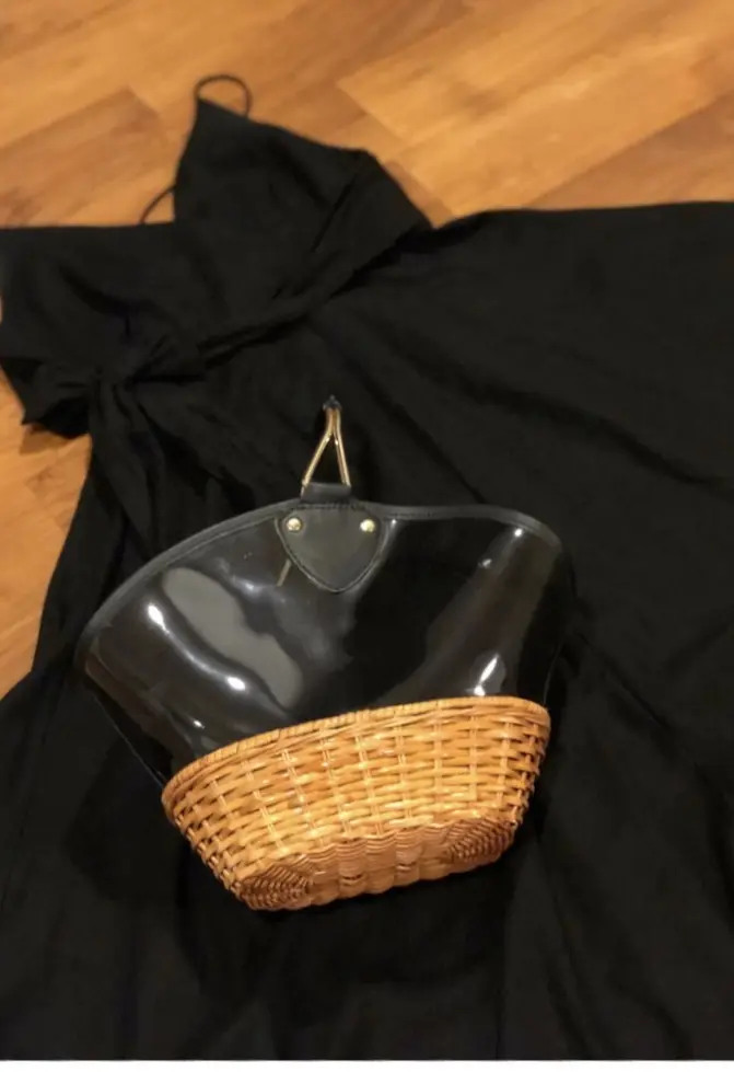 夏の高見えブラックワンピース♡の画像_2