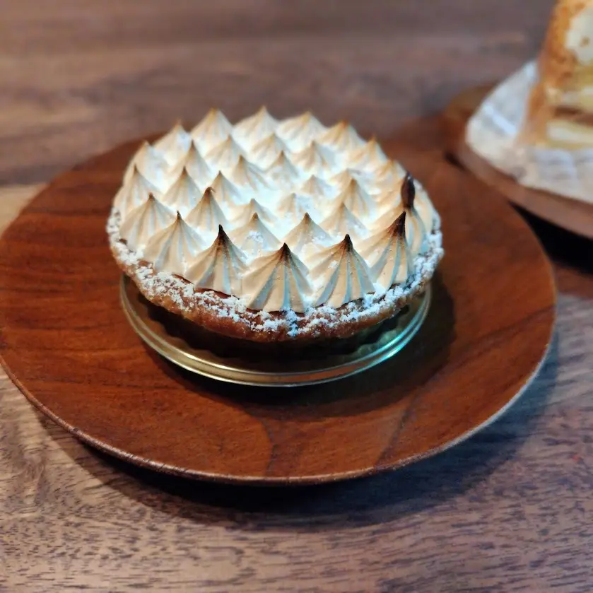 ツマガリ　レモンパイ