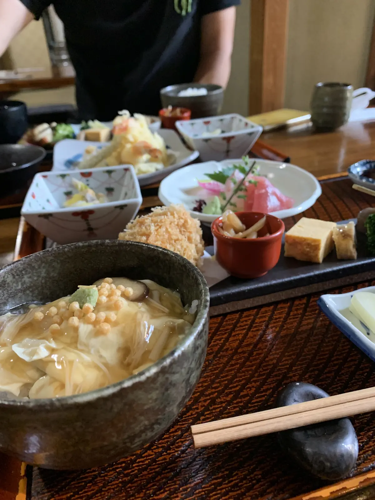 彩も美しい湯葉御膳