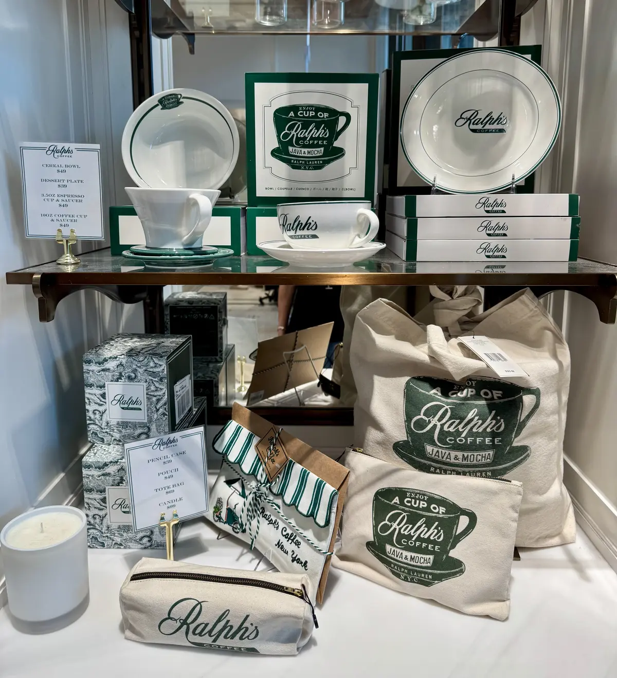 グッズ販売　お土産