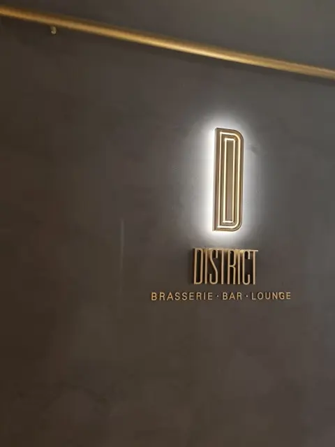 モノトーンコーデで楽しむ真夏のスタイリッの画像_3