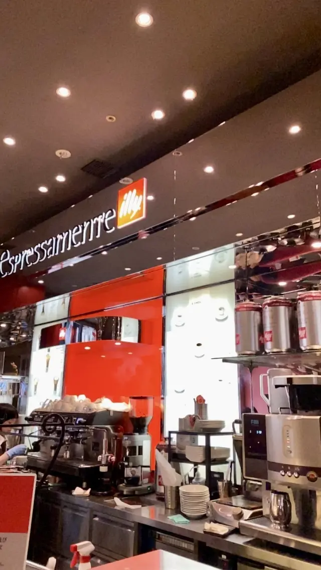 休日スタイルでカフェ巡り✨の画像_2