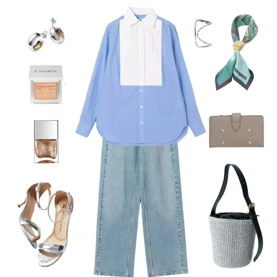 目にも涼やかなブルーのワントーンコーデ