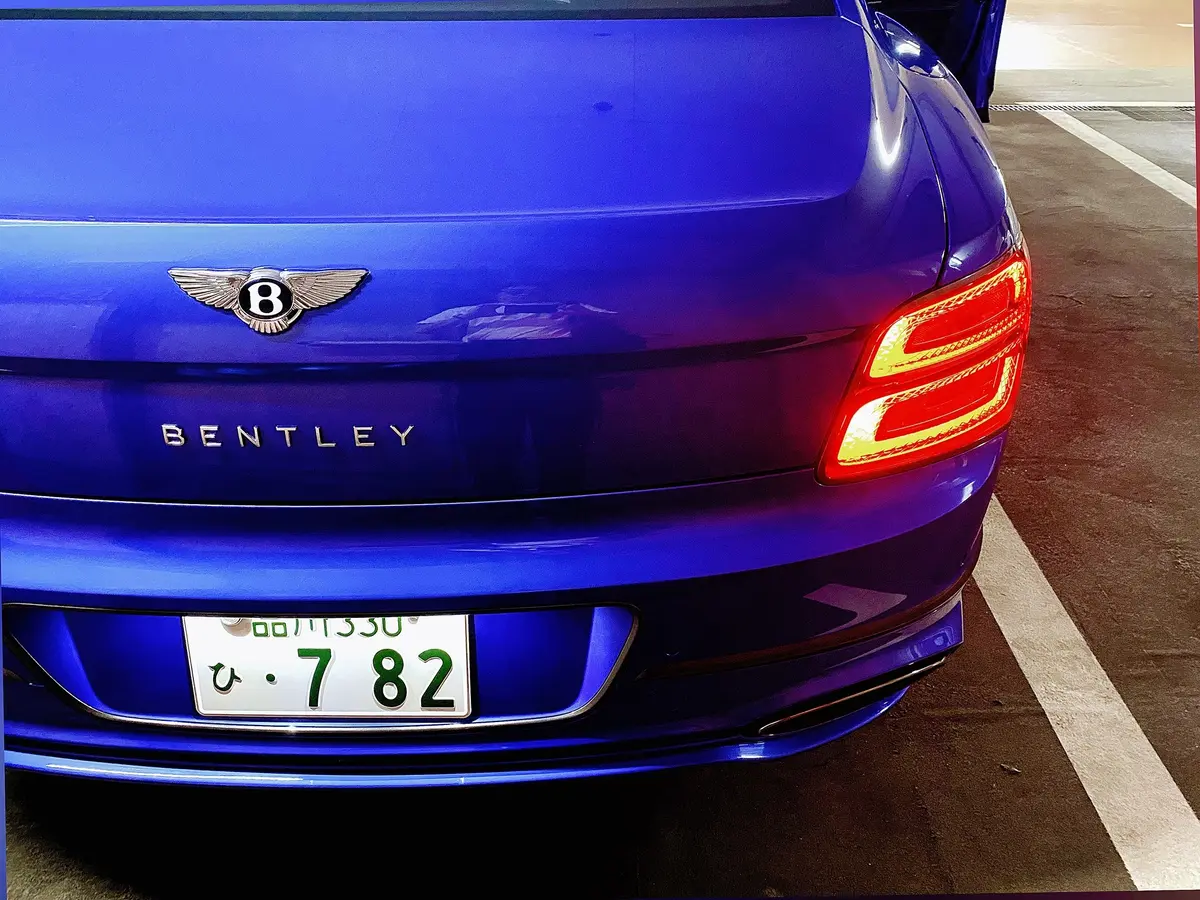 ベントレー フライングスパー 外観　後部 マダムの“ぐっとくるクルマ”試乗 Webエクラ