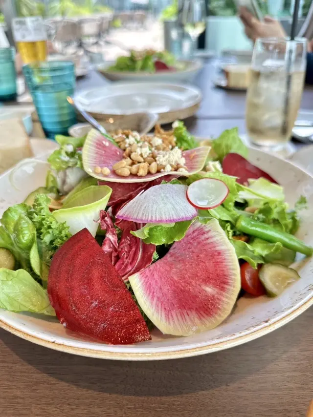 石窯グリル料理と季節の演出も楽しく眺めもの画像_5