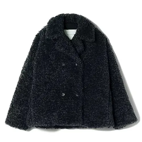 富岡佳子さんがまとう「MACKINTOSの画像_2