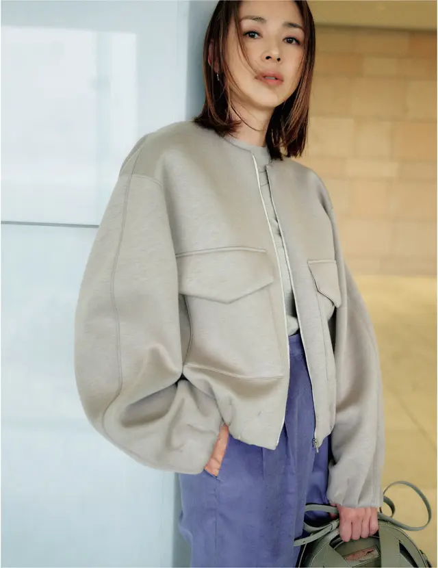 【初秋の“雰囲気出しブルゾン”コーデ7選】あいまいな季節をつなぐ、こなれ見えの名手で大人カジュアルに