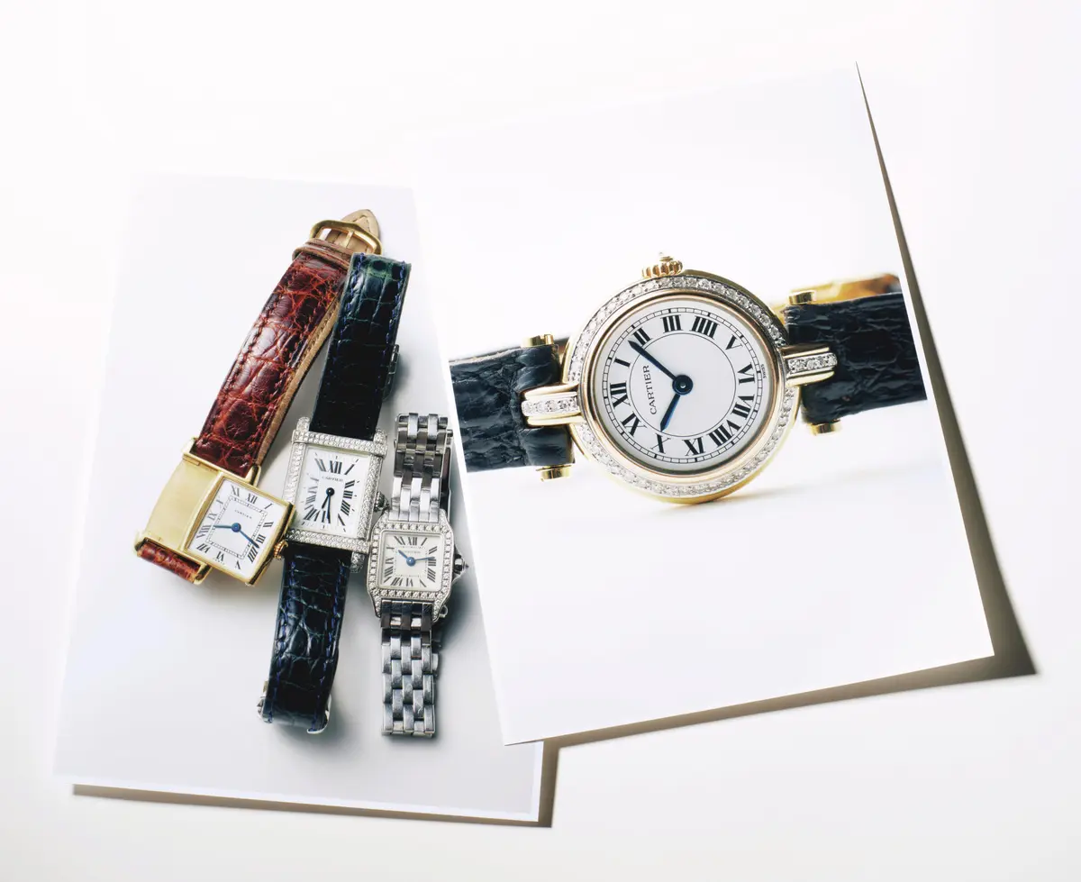 伝説のミューズ 小林麻美“私のおしゃれ人生”【今こそ見つけたい、おしゃれの本質】香港で買った初めて のカルティエ(右)は、今も大切に。最近出番が多いのは、ダ イヤつきのパンテールと、パリで買ったタンクシノワ