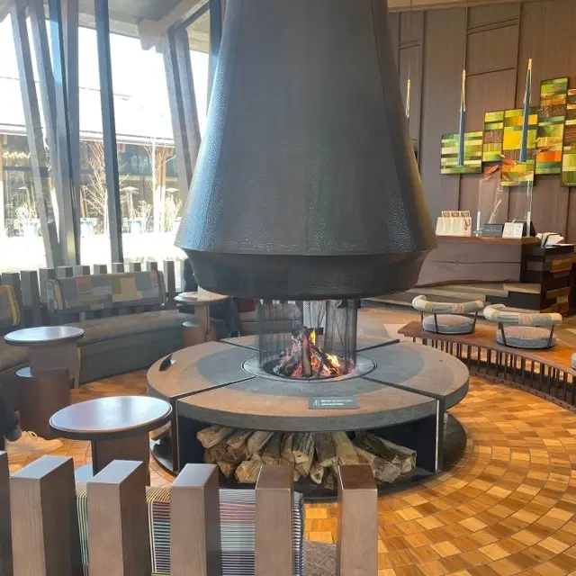 ホテルインディゴ軽井沢のフロントスペース