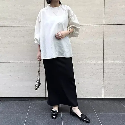 【50代秋コーデ】気温26度の服装。肌寒の画像_16