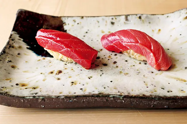 大間産マグロ の赤身と中トロ。