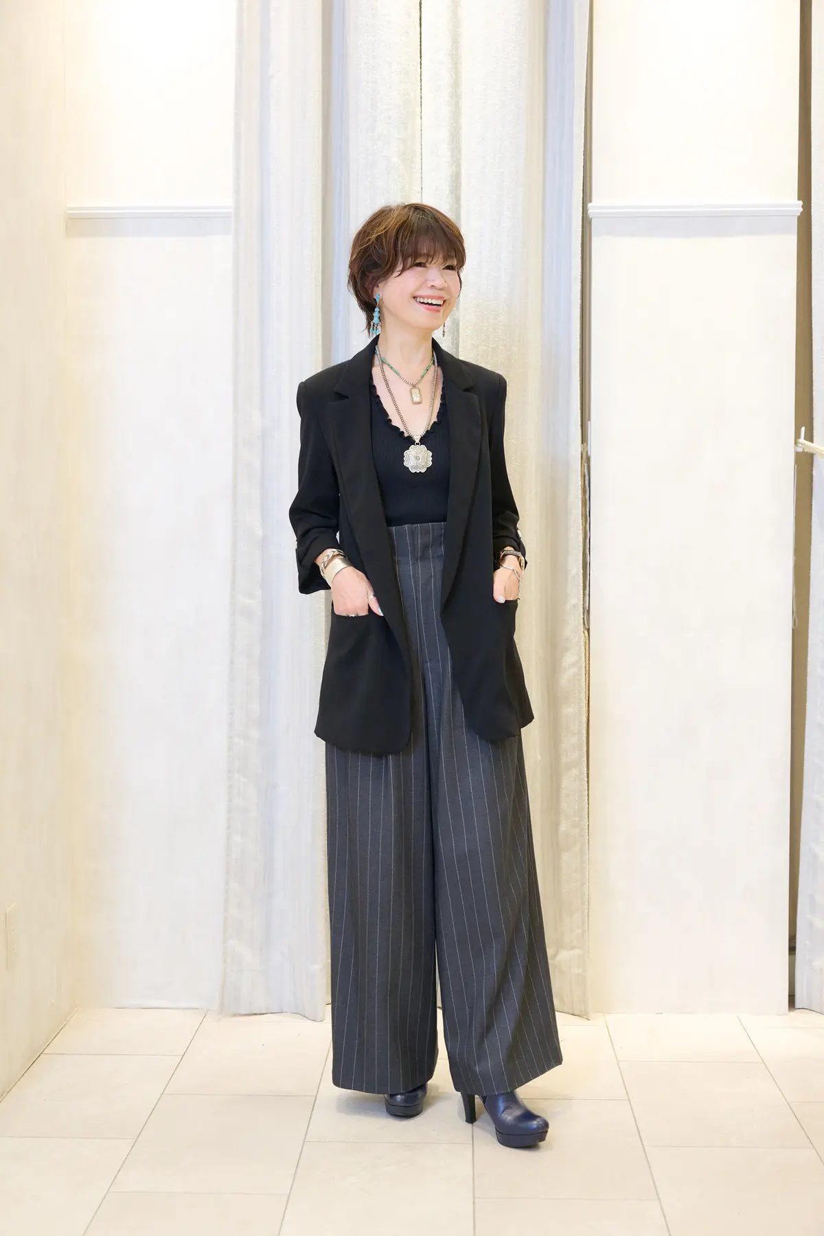 お洒落な50代は、パーティーで何を着る？の画像_1