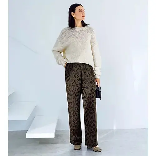 着回しがきく冬の柄パンツをスタッフの私服の画像_1