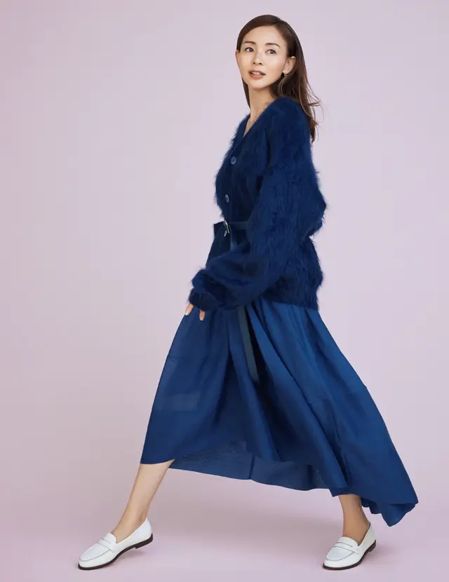 MANOLO BLAHNIKのローファーのSHIHO