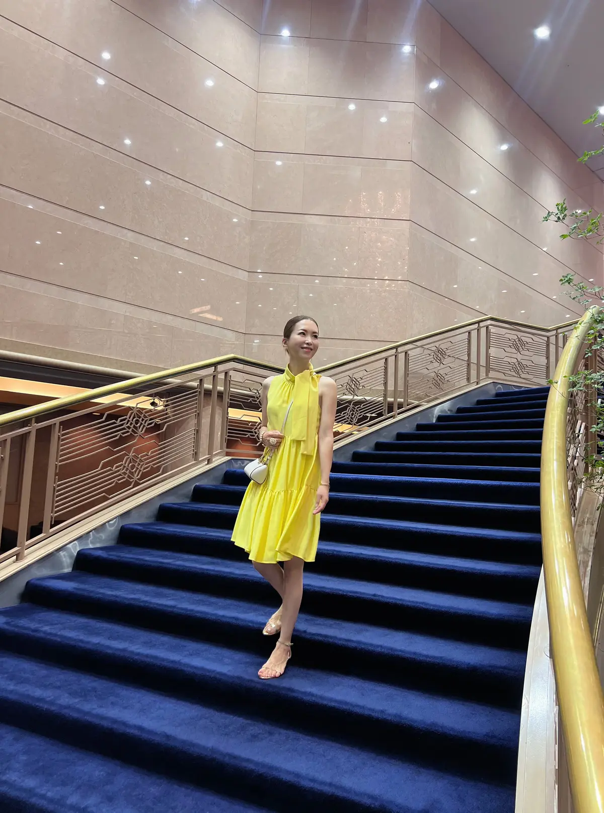 50代,40代「夏のカラーファッション」の画像_6