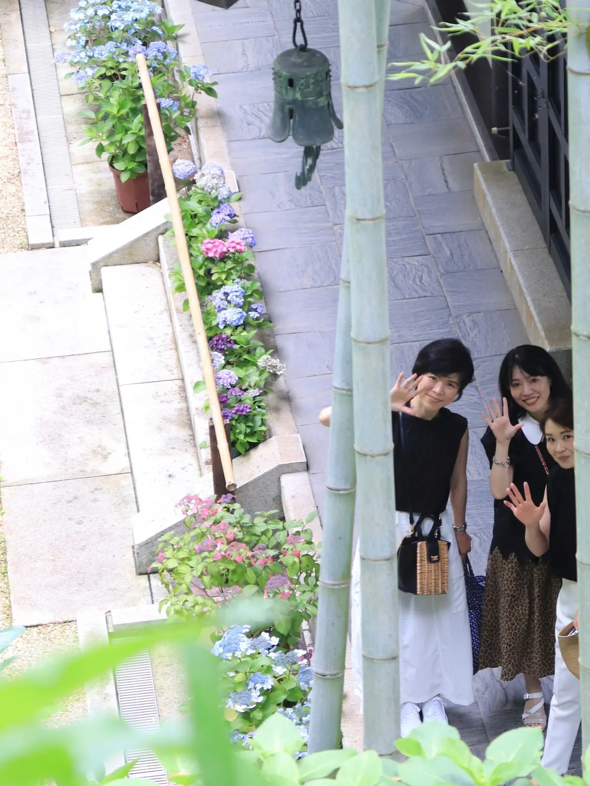 バイバ～イ、またね！って言ってるみたい