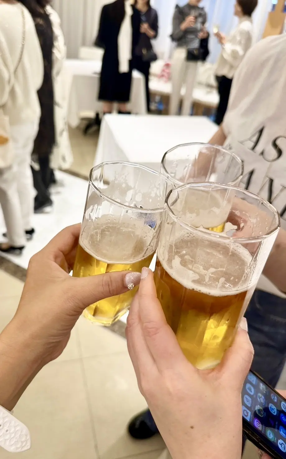 XEX日本橋、イタリアン、イタリア料理、Jマダム、集合写真、記念写真、個室、貸し切り、舞台、日本橋、三越前、日本橋室町野村ビル、ワイン、ブュッフェ、飲み放題、食べ放題、フリーフロー、パーティー、貸し切りパーティー、立食パーティー、クリスマスパーティー