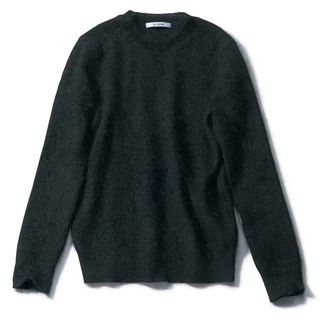 スローンの黒のモヘアニット