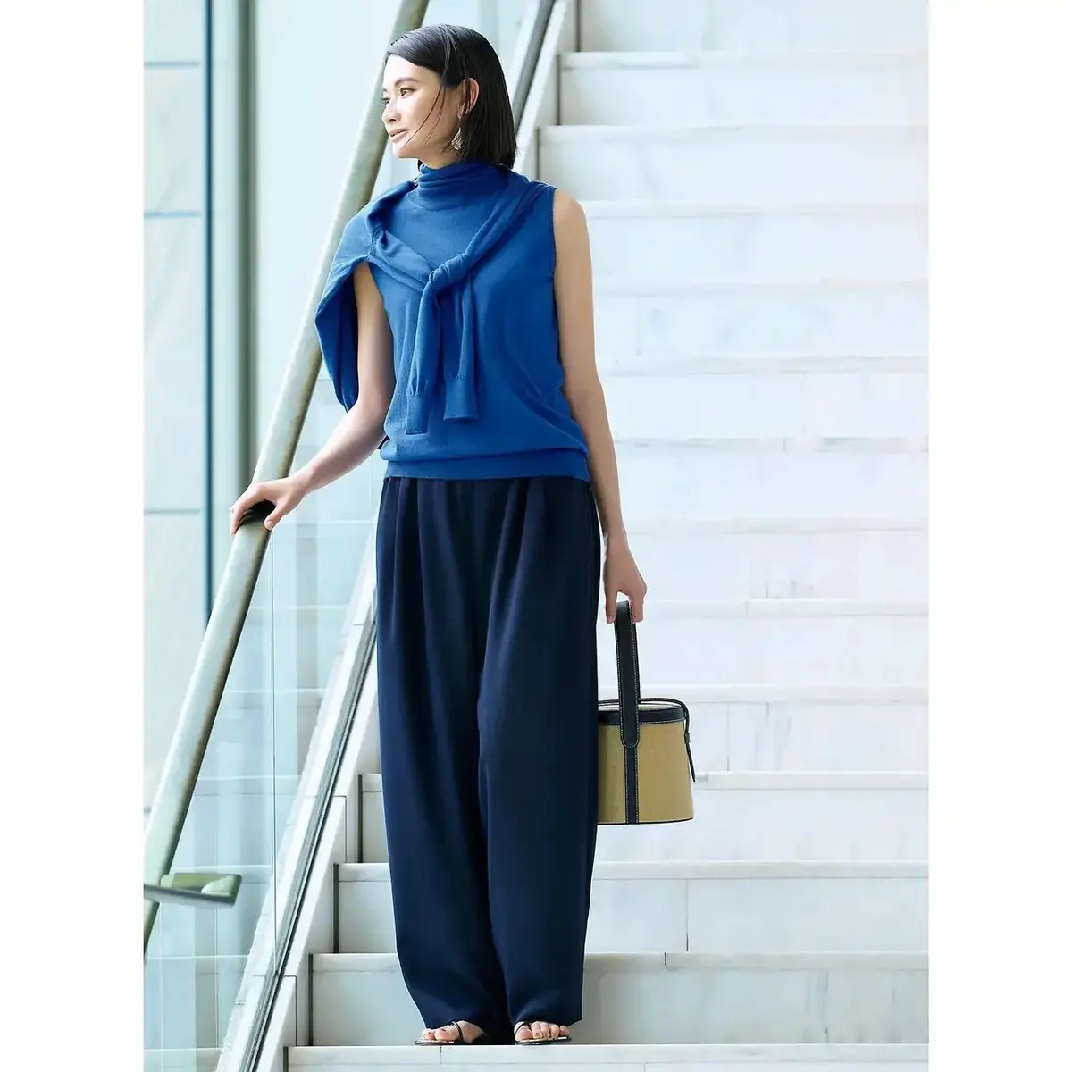 50代、暑い秋はこのコーデがおしゃれ！あか抜ける9月のスタイル