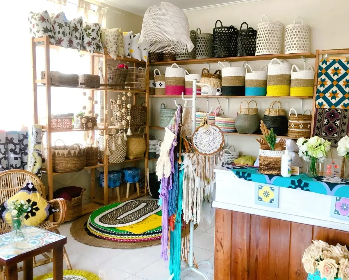 色々な大きさのカゴ