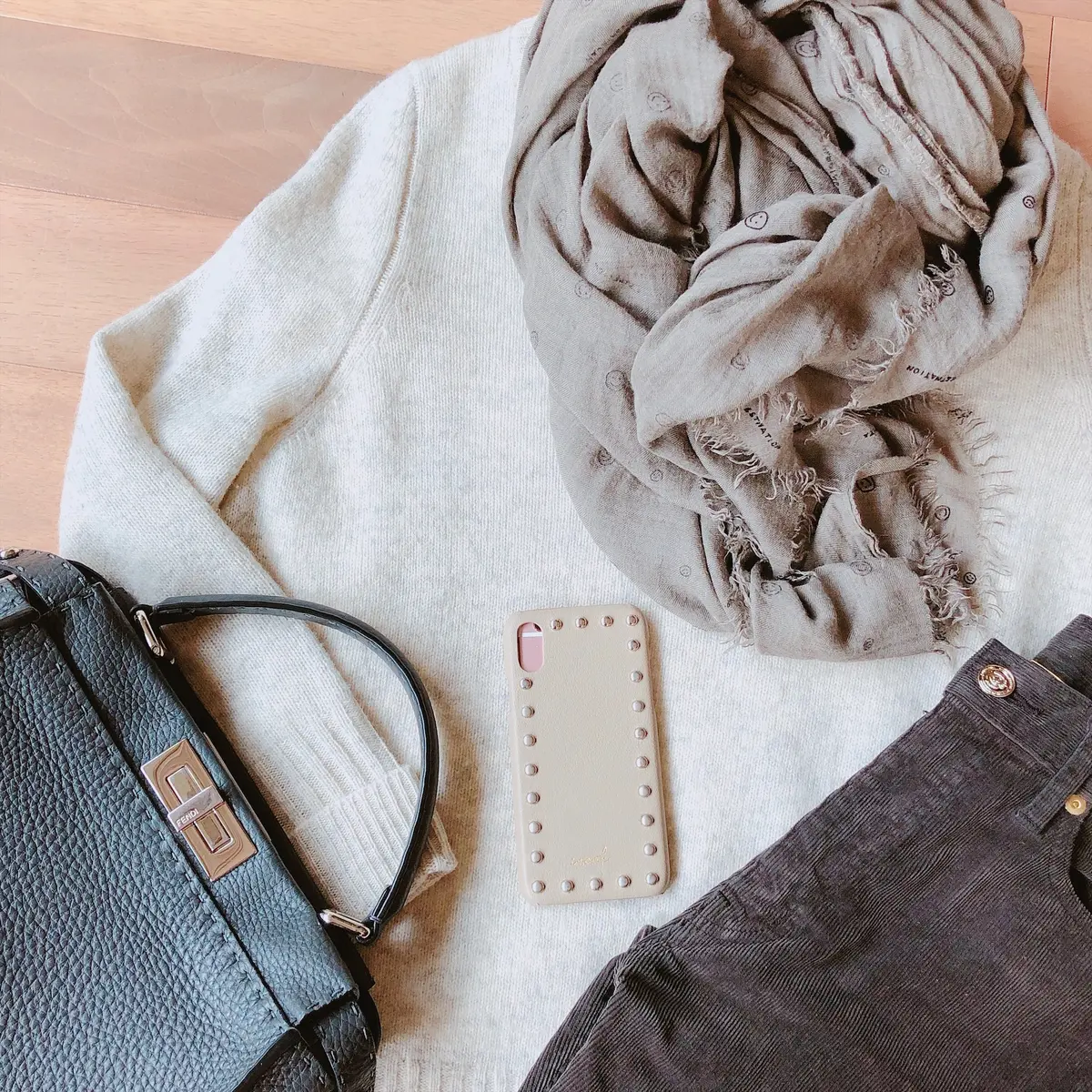 憧れの色「グレージュ」を身近にの画像_3