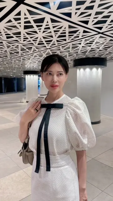 adonisisのセットアップ。  ボリュームパフスリーブメッシュトップス