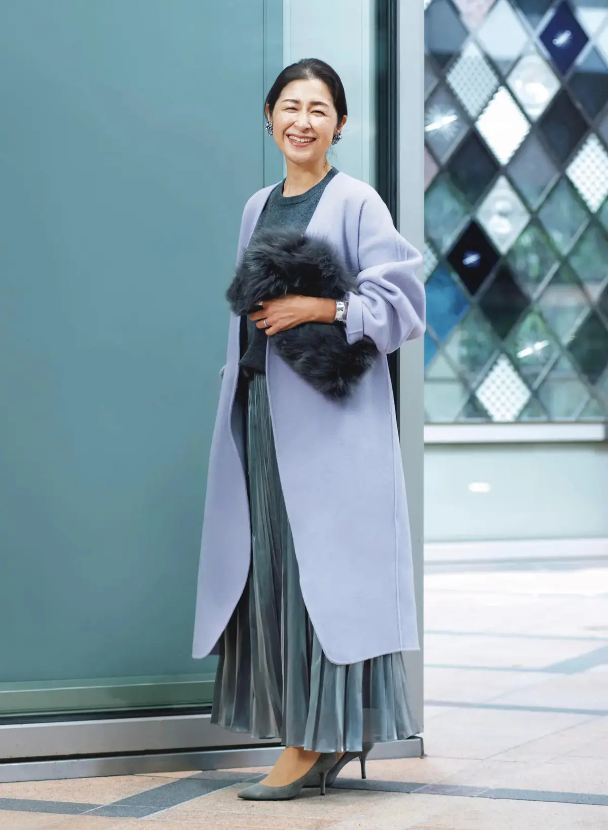 ホテルでのランチコーデ、アラフィーが心がけていることは？【エクラ 華組のリアルファッションSNAP】