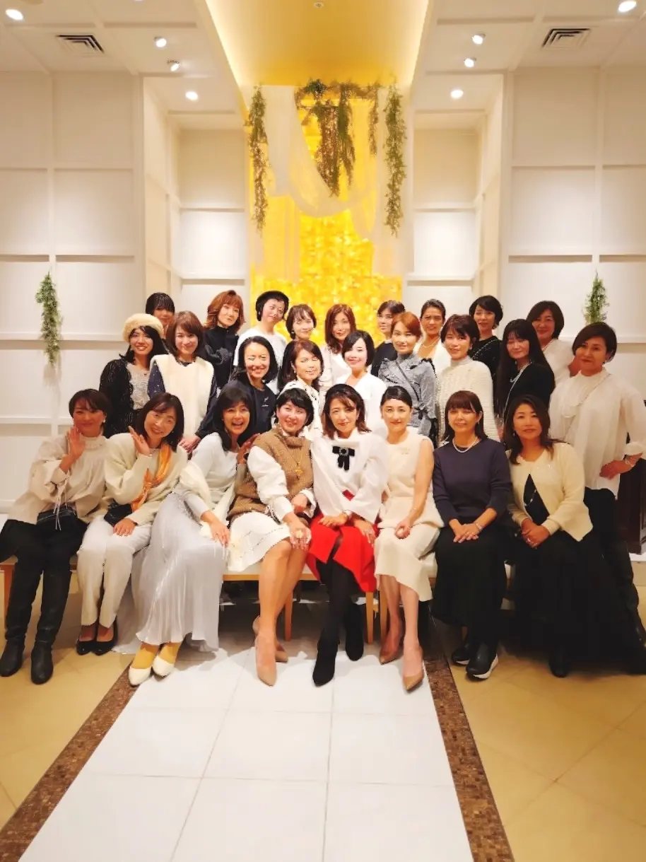 クリスマスパーティー、クリスマス会、ZARA、ザラ、パーティーコーデ、40代ファッション、Jマダム、XEX日本橋