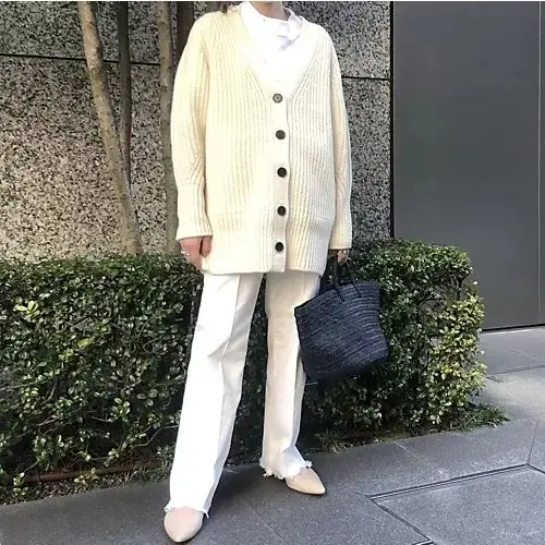 【50代 ファッション】気温20度の日はの画像_16