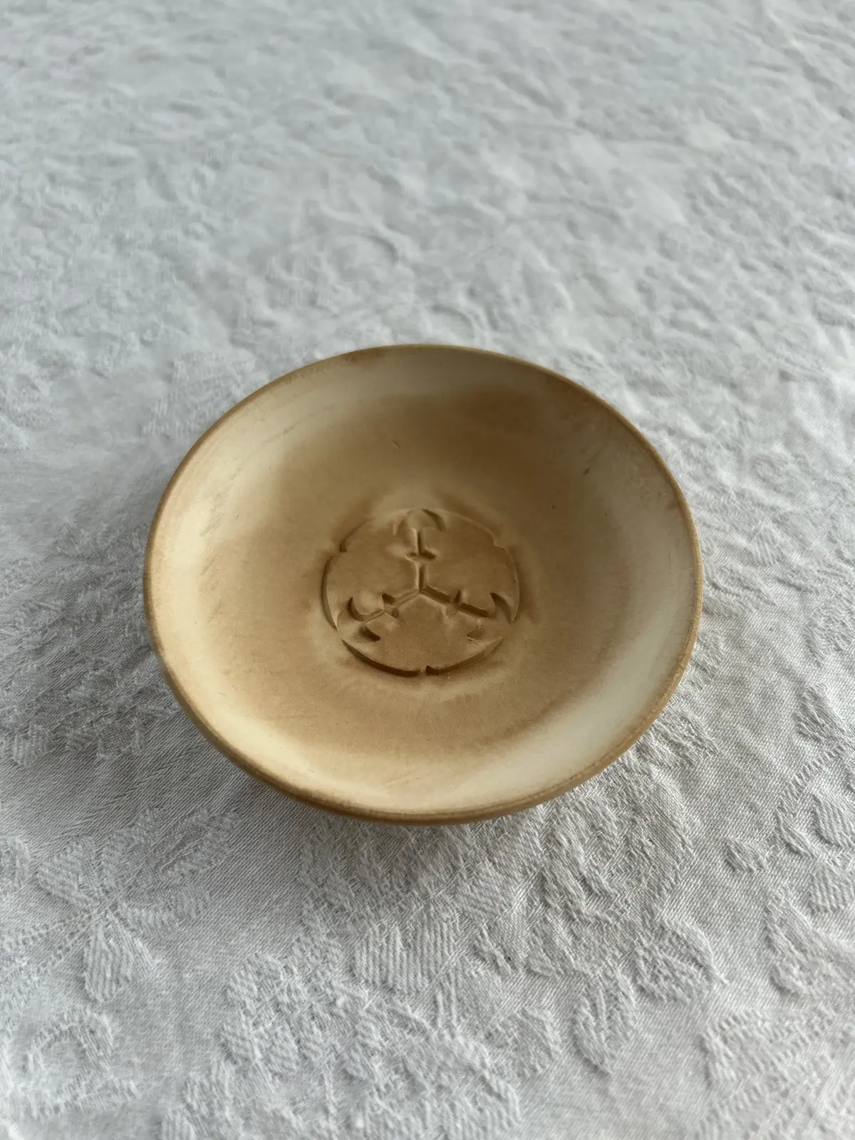 盃　坂東流の紋