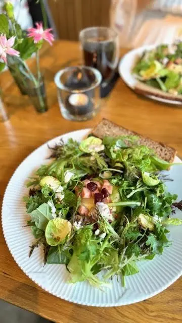 ニコライバーグマンカフェ