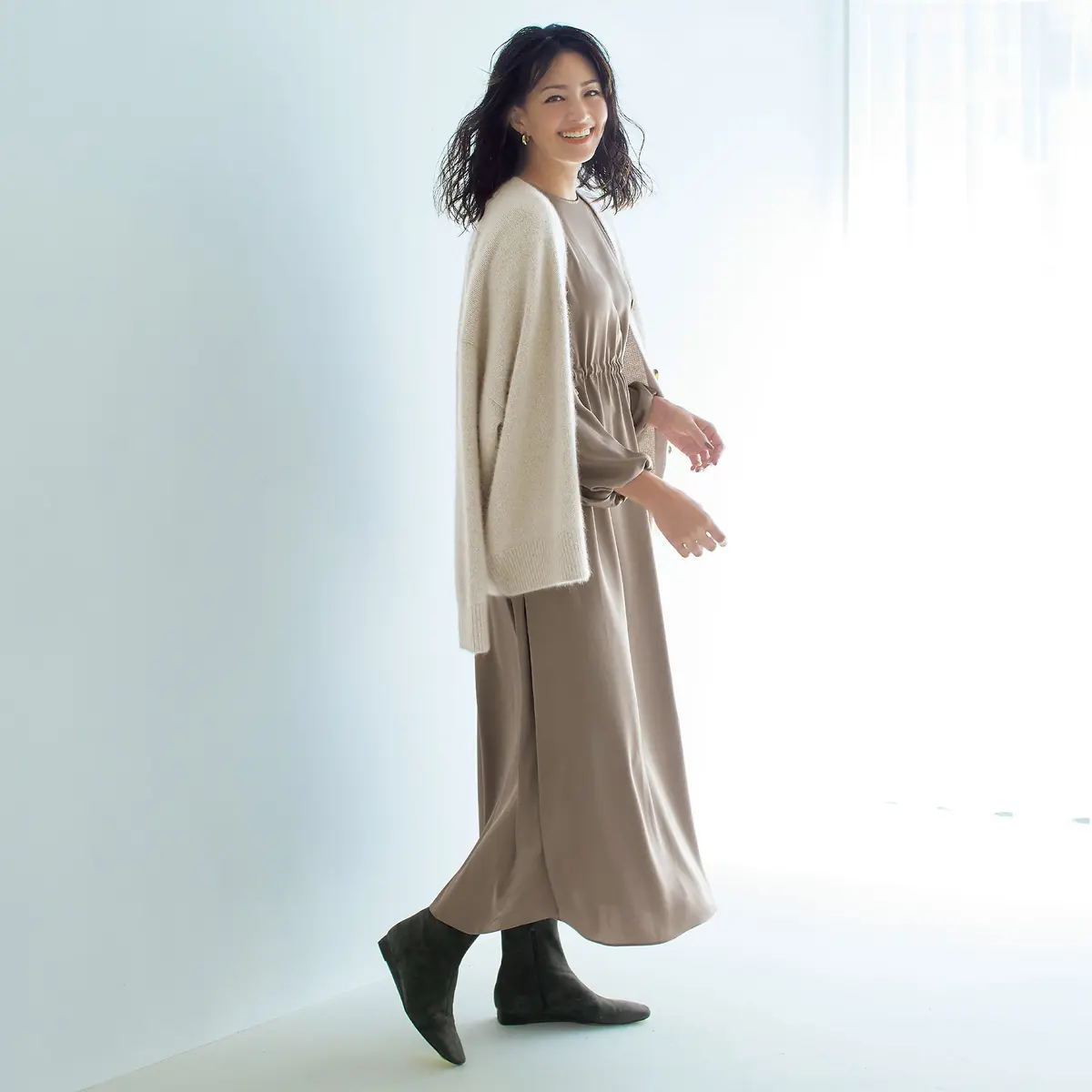 いつでも頼れるカーディガン×ワンピースを常備！「E by éclat」“最強セットアップ”が完成！
