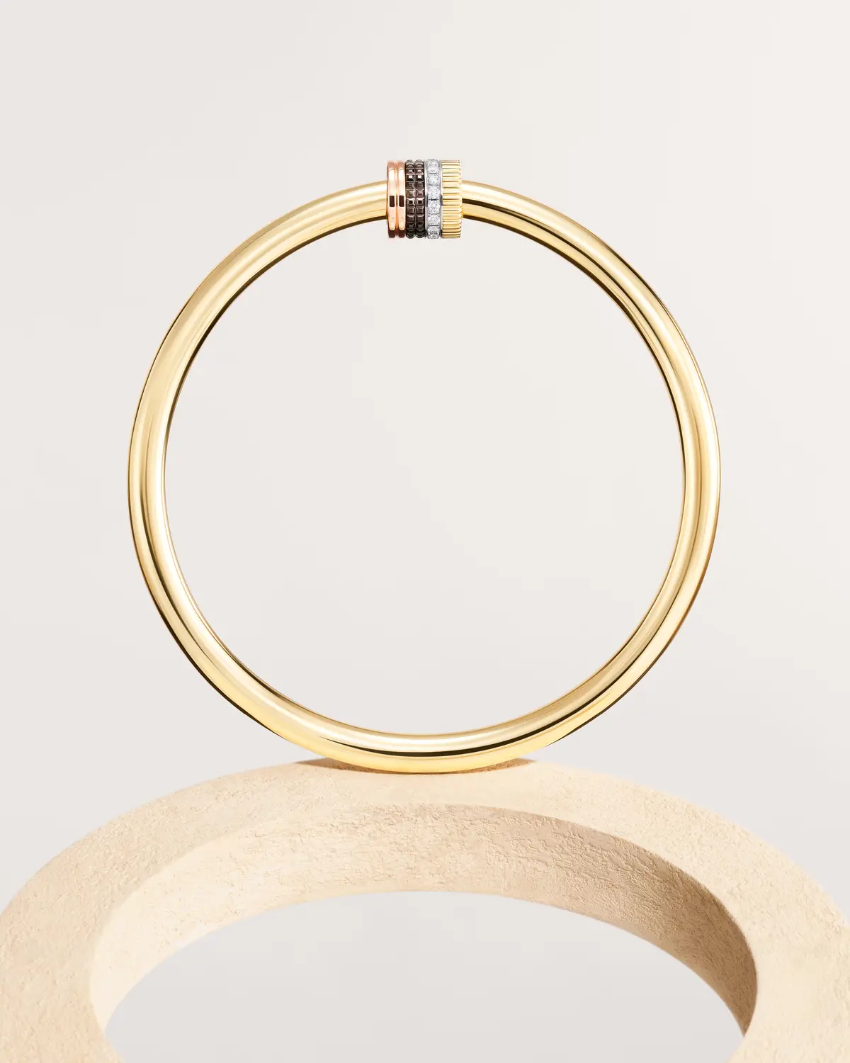 ブシュロン　キャトル クラシック チューブ ネックレス