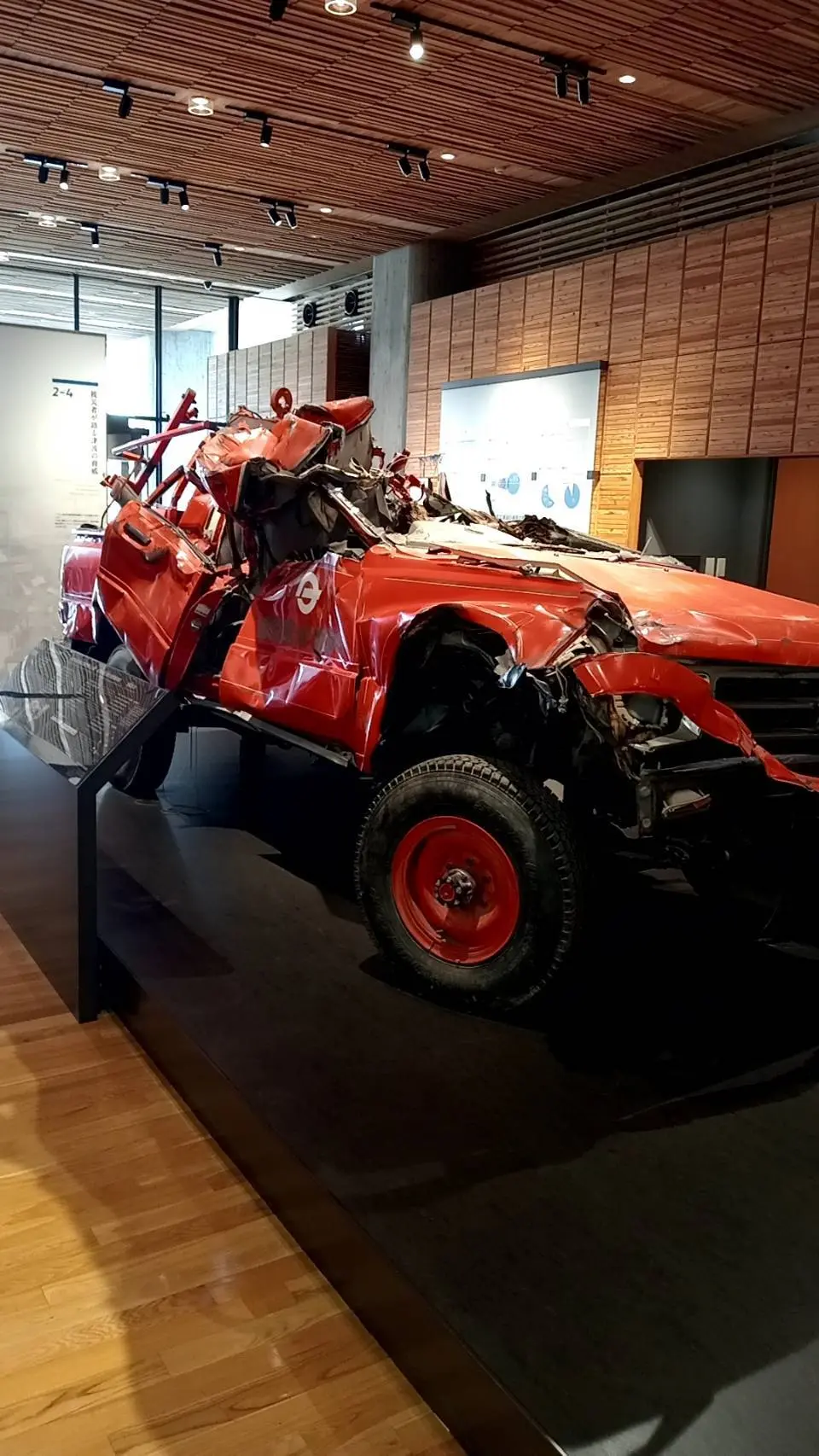 被災したポンプ車