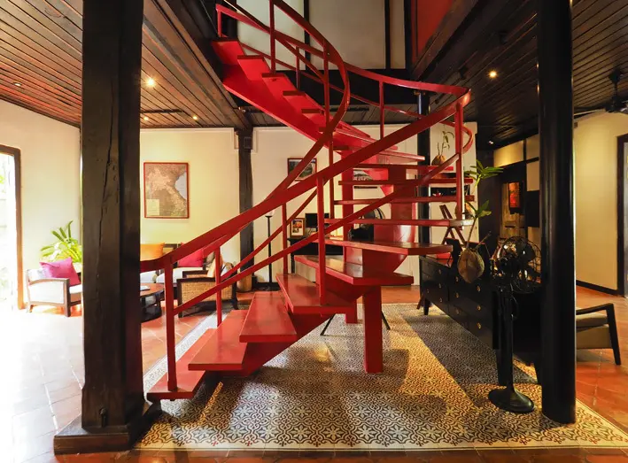 世界遺産の街のシンボリックなホテル、スリの画像_2