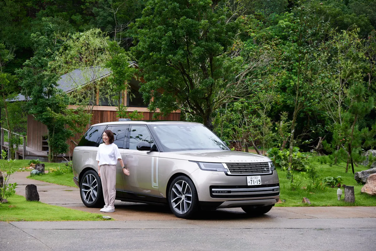 王室御用達・ラグジュアリーSUV「レンジローバー」