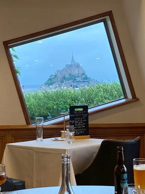 フランス　女子旅　モン・サン・ミシェル　パリ　カフェ　世界遺産　 cafe opera  amorino  モン・サン・ミシェルのオムレツ　ル　ルレサンミシェルホテル　パリ旅行　フランス旅行