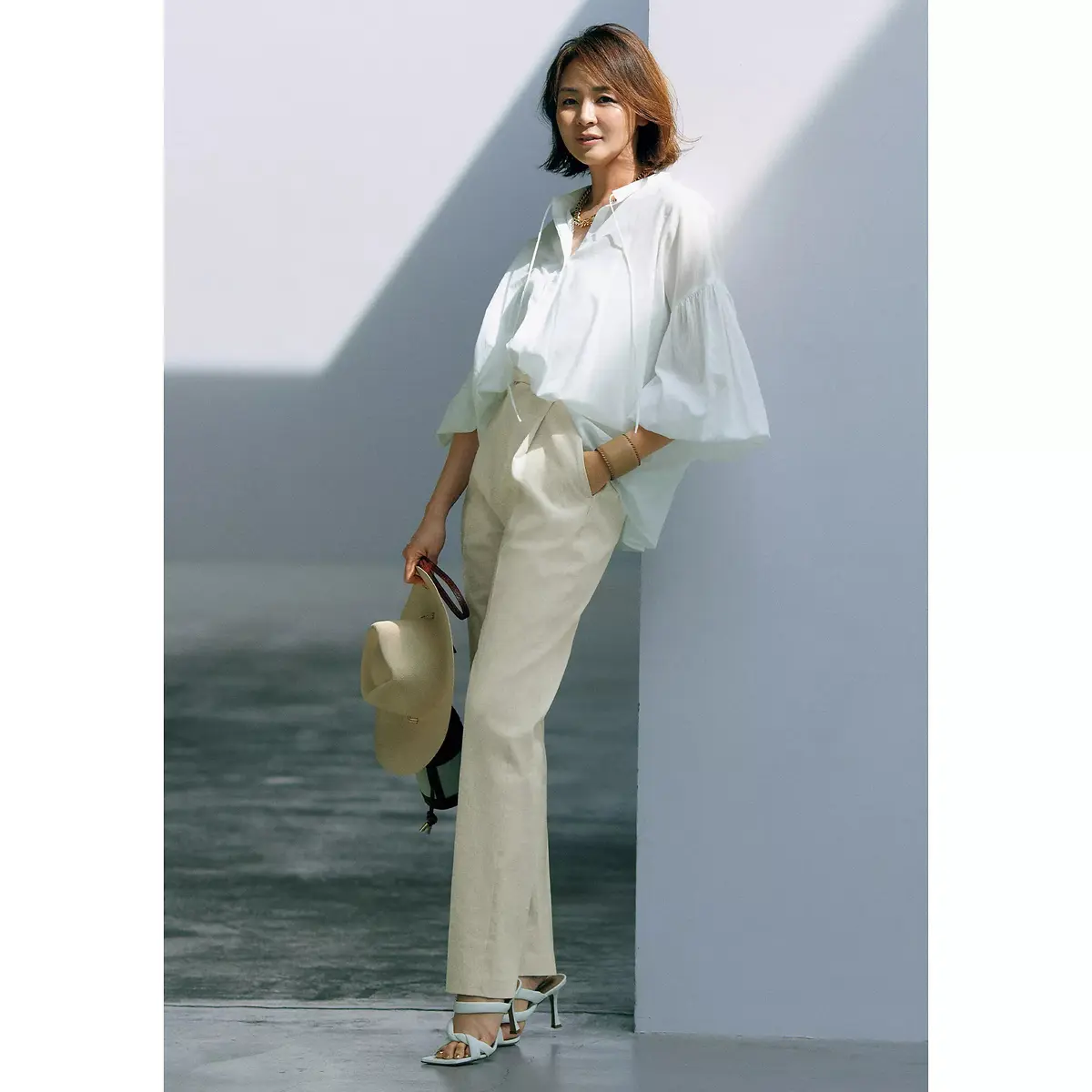  Whim Gazette×éclat 前後2WAYブラウス、麻ストレッチテーパードパンツ