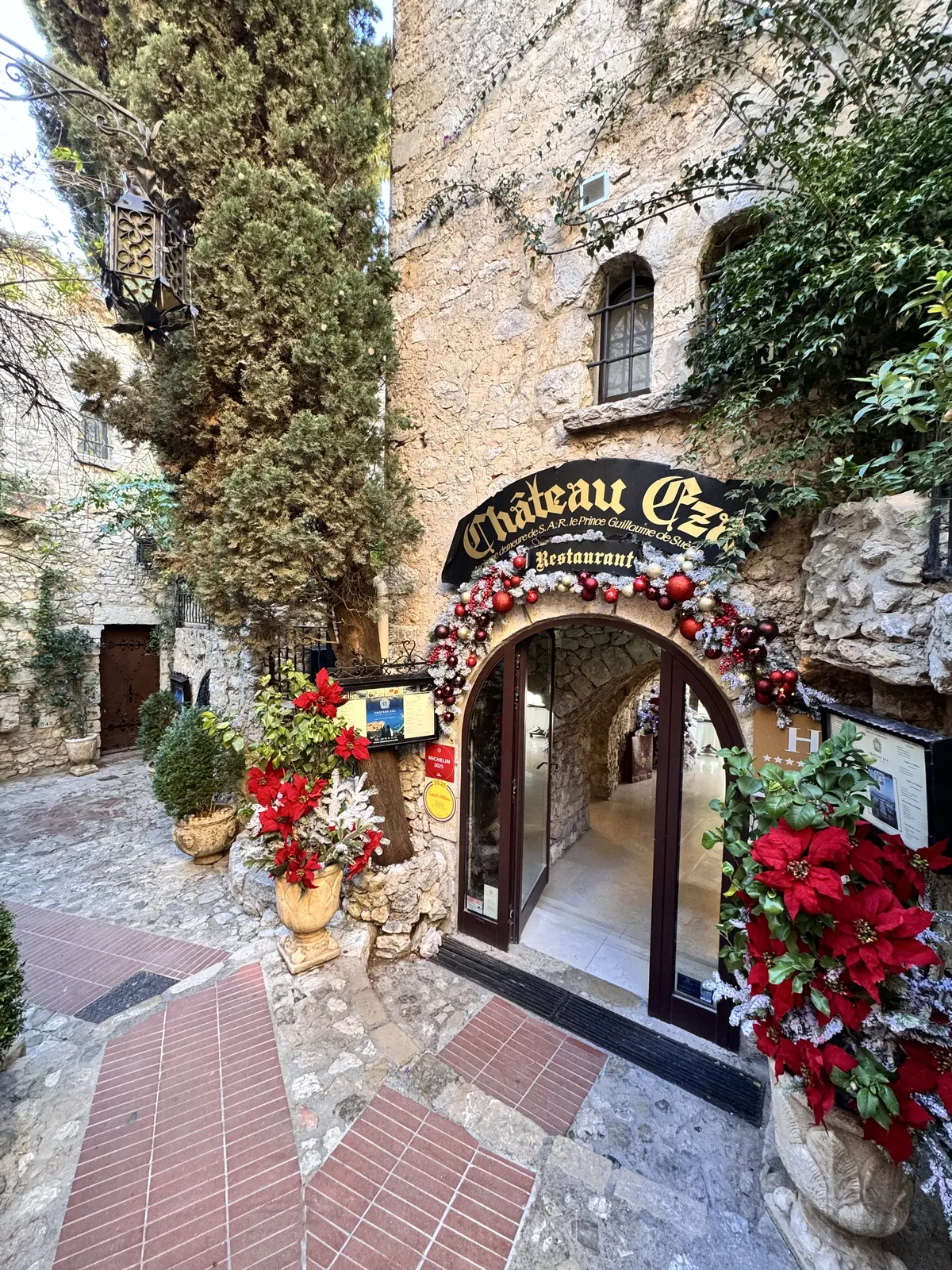 動きやすさと上品さを叶える旅先ランチコーの画像_7