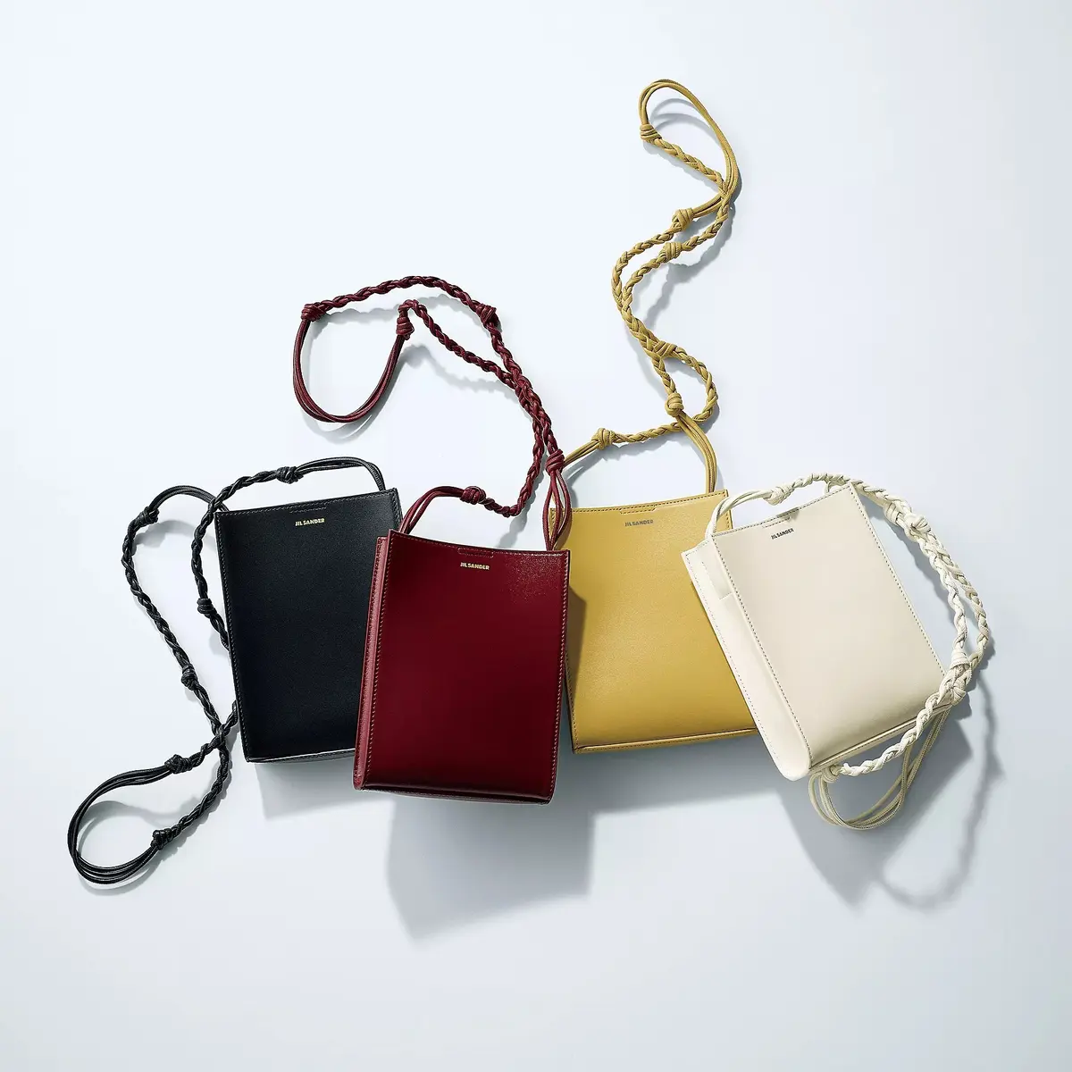 富岡佳子さんがまとう「JIL SANDEの画像_1