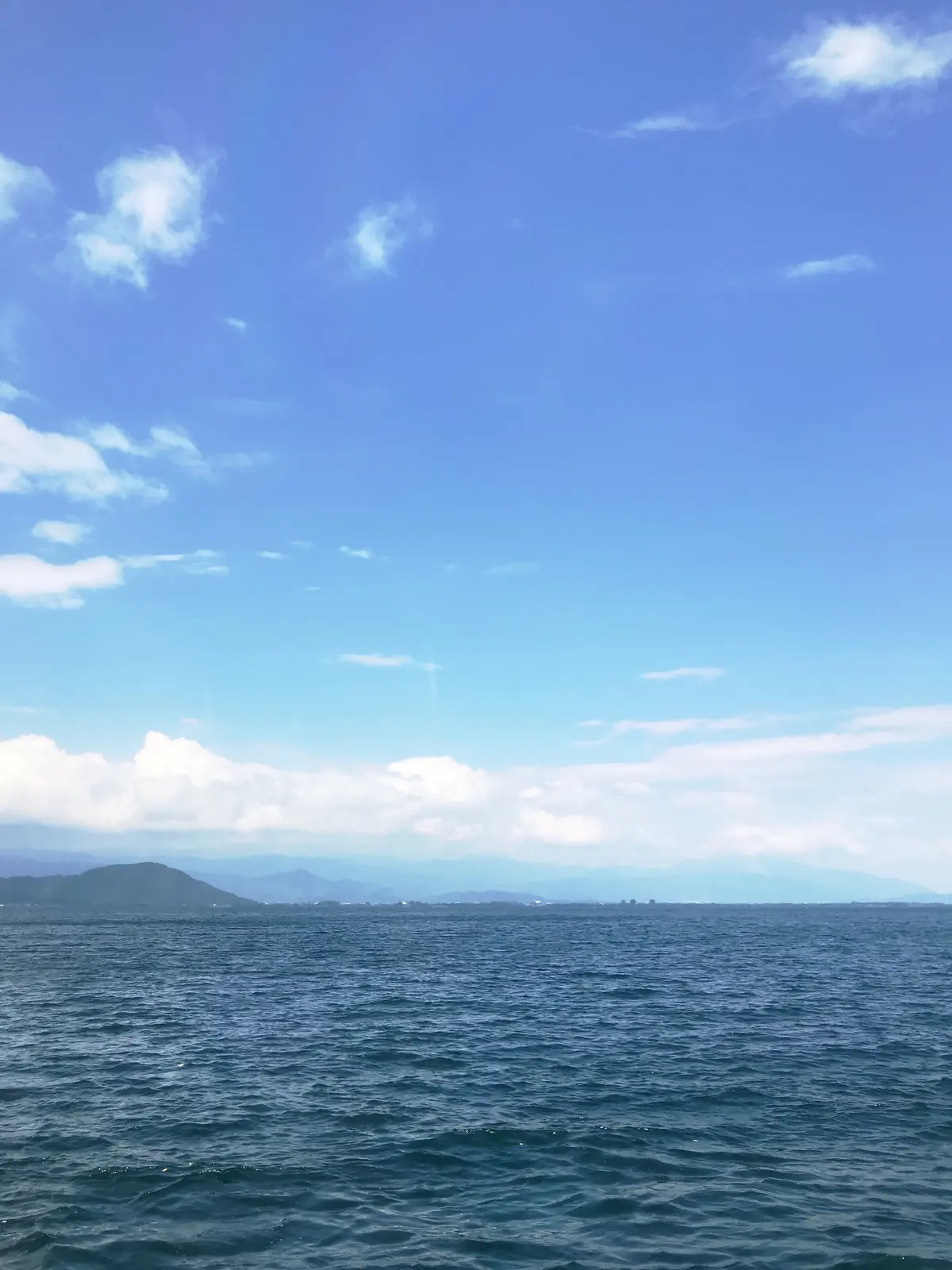 滋賀県　観光地　琵琶湖　長浜港　フェリー　竹生島