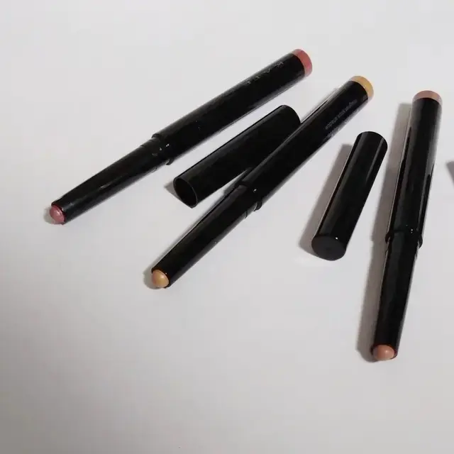 KATE スティックアイシャドウ