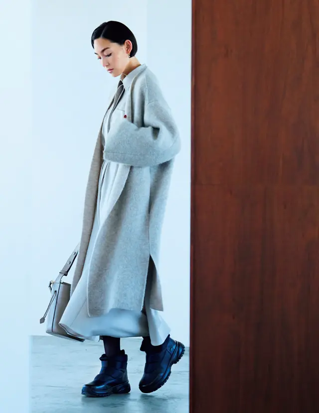 軽くて歩きやすい、大人向けデザインが充実