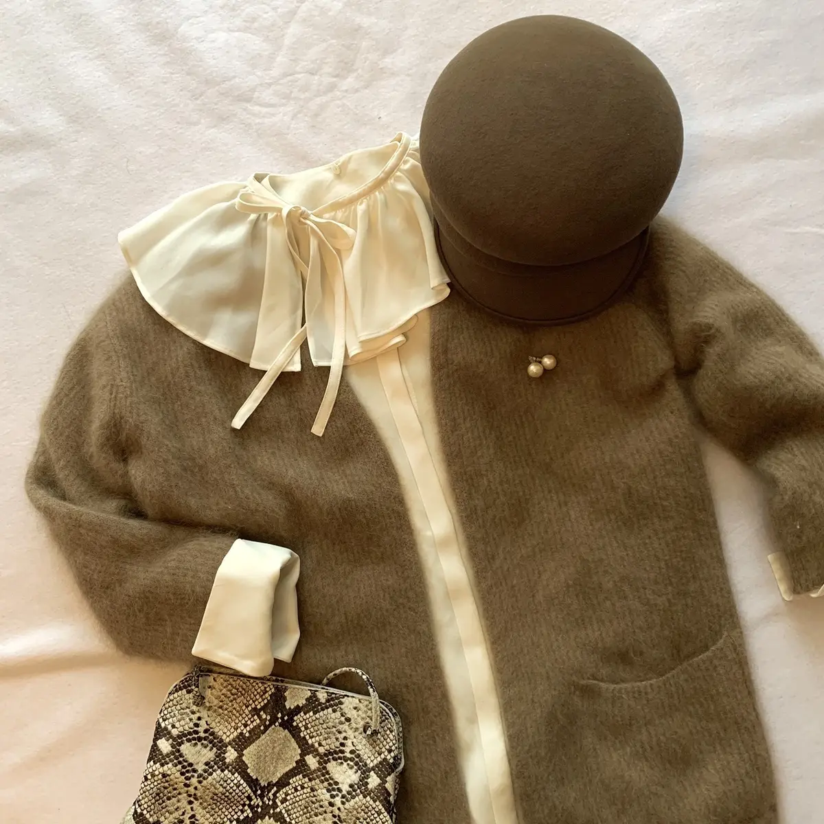 帽子を使って目線を上にの画像_4